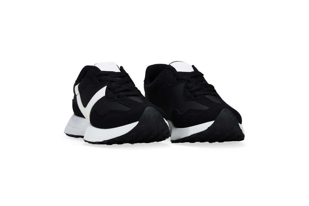 Footwear-Photo-Editing-Services-–-Product-Photo-Solution-(10)