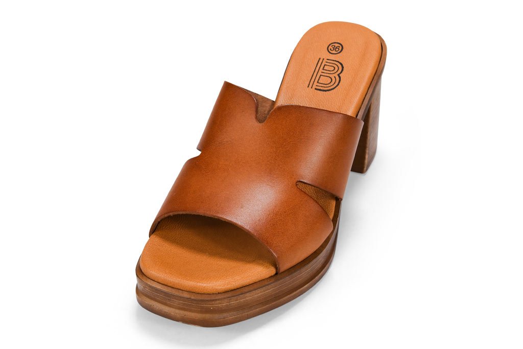 Footwear-Photo-Editing-Services-–-Product-Photo-Solution-(13)