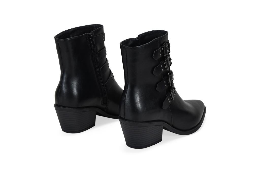 Footwear-Photo-Editing-Services-–-Product-Photo-Solution-(15)