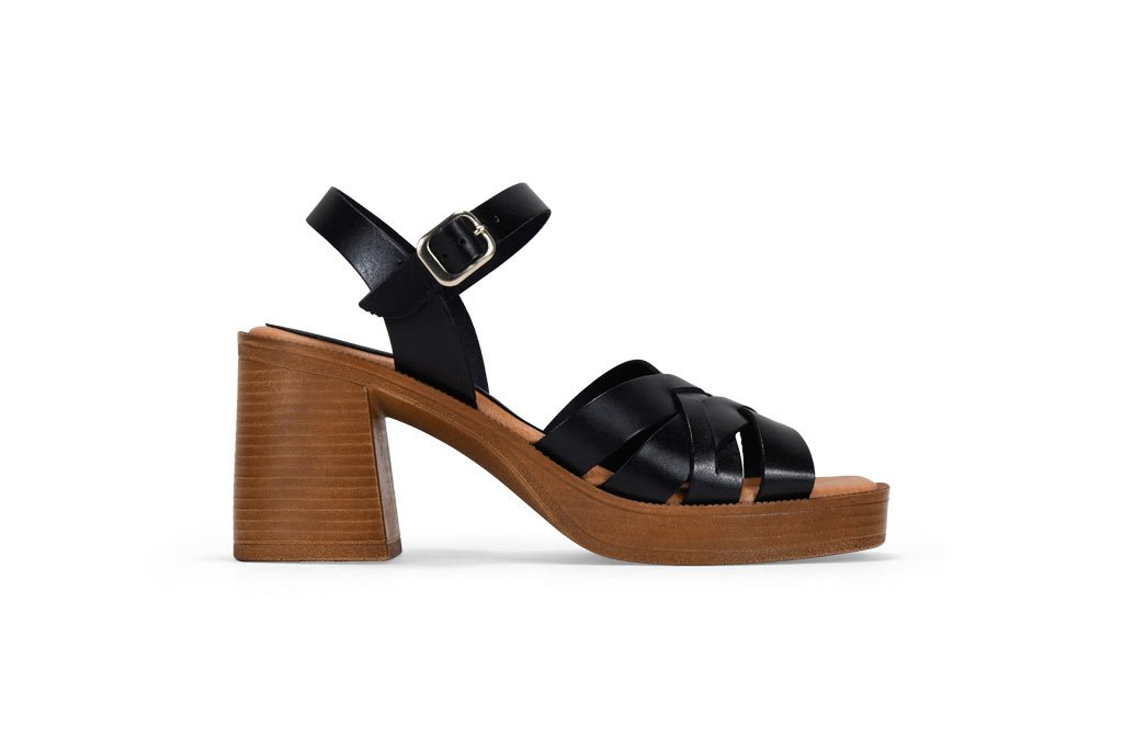 Footwear-Photo-Editing-Services-–-Product-Photo-Solution-(4)